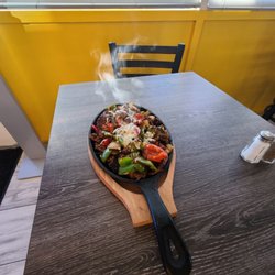 Guadalajara Cafe & Bar - Best alambres in the valley