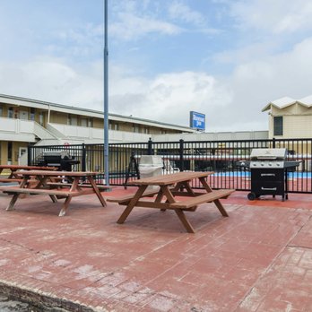 Rodeway Inn - Hotels Near Me - Gillette, Wyoming