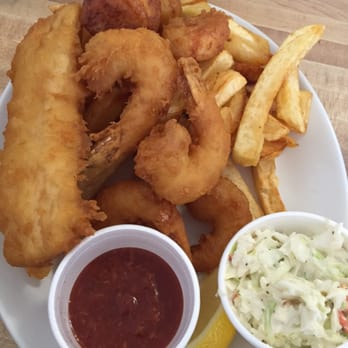 Len Duckworth Fish & Chips - Seafood Platter - Seafood Near Me - Toronto, Ontario