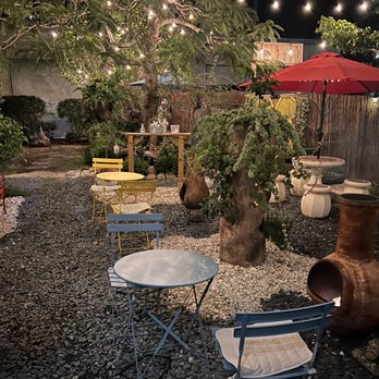 Tacos Del Pueblo - Outdoor seating - Food Trucks Near Me - Lantana, Florida Tacos Del Pueblo - Outdoor seating - Food Trucks Near Me - Lantana, Florida