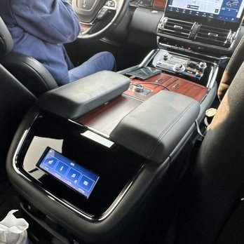 Limo Web Chicago - Limos Near Me - Chicago, Illinois