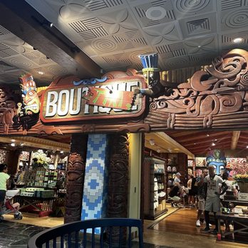 Kona Cafe - Boutique downstairs - Sushi Bars Near Me - Lake Buena Vista, Florida