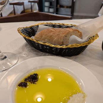Ascione Bistro - Table bread - Italian Near Me - Skokie, Illinois