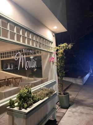 Bistro Moulin by null