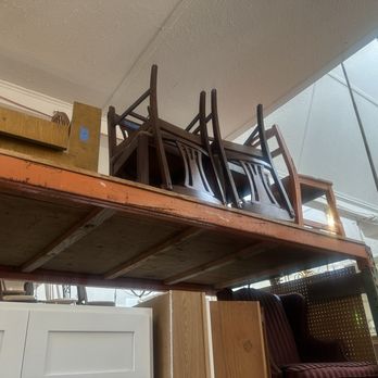 Earthwise Architectural Salvage - Chairs. - Building Supplies Near Me - Aberdeen, Washington