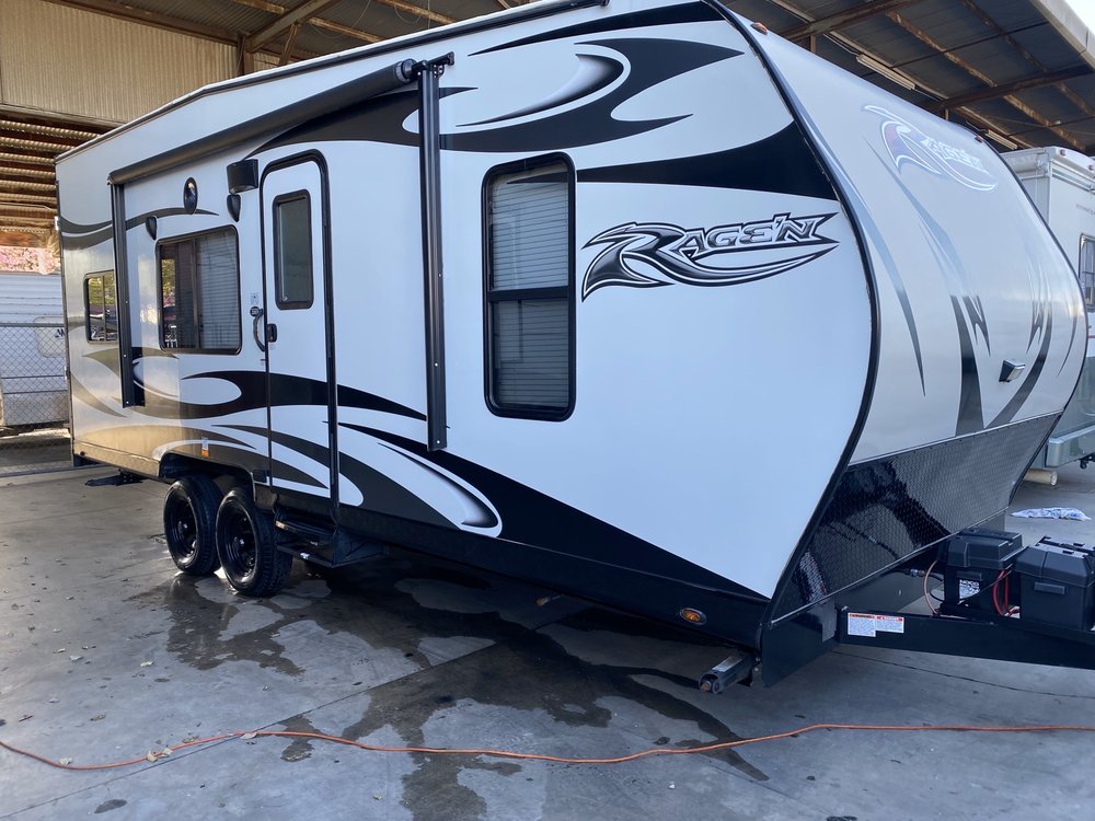 Slide of First Choice RV