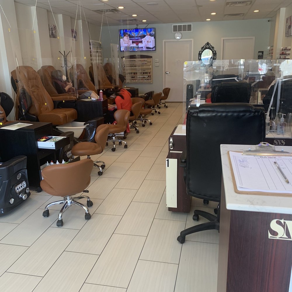 168 Nails Spa - Inside - Nail Salons Near Me - Upper Arlington, Ohio