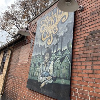 Lucky's Cafe - Side of Building - Coffee & Tea Near Me - Cleveland, Ohio