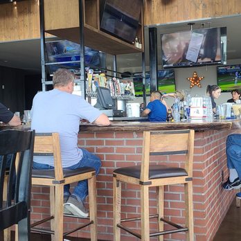 Viewhouse - Centennial - Upstairs bar - American Near Me - Centennial, Colorado