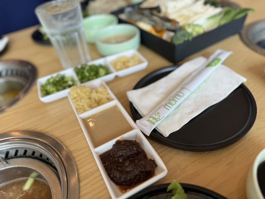 Mumu Hot Pot by null