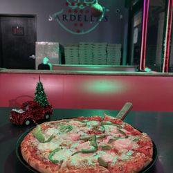 Sardella's Pizza & Wings - Cheese with green peppers