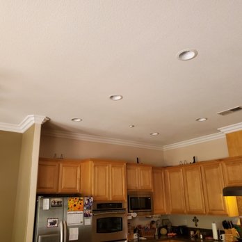 NE Construction - Crown moulding in kitchen - Handyman Near Me - Escondido, California NE Construction - Crown moulding in kitchen - Handyman Near Me - Escondido, California