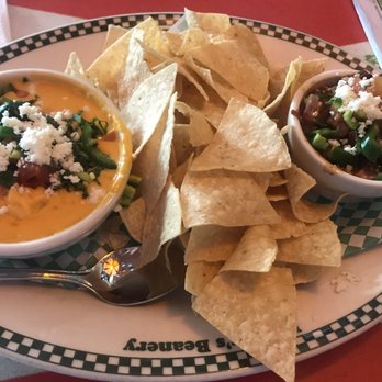 Barney's Beanery - Queso with Chili & Chips - Breakfast & Brunch Near Me - Santa Monica, California Barney's Beanery - Queso with Chili & Chips - Breakfast & Brunch Near Me - Santa Monica, California