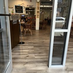 Mid City Grill - Exterior and interior