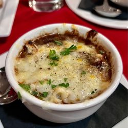 Cafe Lafayette - Delicious French Onion soup