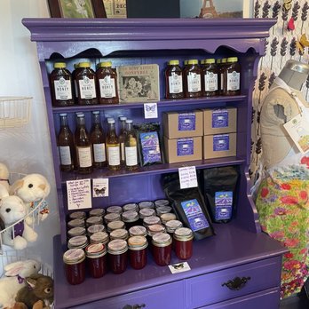 Seven Oaks Lavender Farm - Flowers & Gifts Near Me - Catlett, Virginia Seven Oaks Lavender Farm - Flowers & Gifts Near Me - Catlett, Virginia