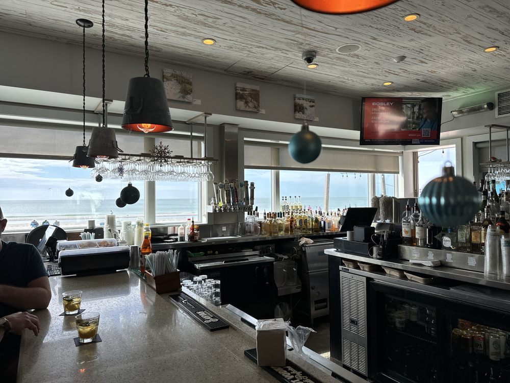 Sandbar Seafood & Spirits