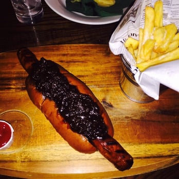 The Chandos - Amazing hot dog - Pubs Near Me - London, XGL The Chandos - Amazing hot dog - Pubs Near Me - London, XGL