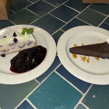 Drakes - Blueberry Cheesecake Cobbler and Flourless Chocolate Cake - New American Near Me - San Carlos, California