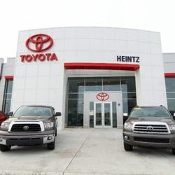 LeadCar Toyota Mankato - Store Front