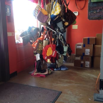 Buffalo Exchange - Women's Clothing Near Me - New Orleans, Louisiana