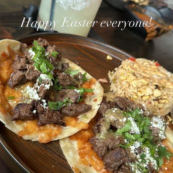 Descanso - Carne Plato de Quesadilla and El Descano Margarita - Mexican Near Me - Costa Mesa, California Descanso - Carne Plato de Quesadilla and El Descano Margarita - Mexican Near Me - Costa Mesa, California