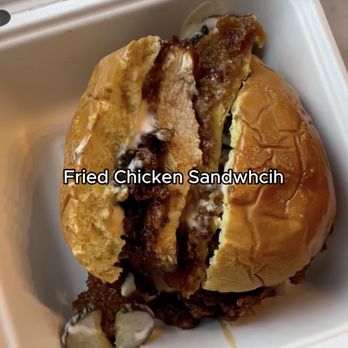Casa 13urger - fried chicken sandwich - Burgers Near Me - New York, New York Casa 13urger - fried chicken sandwich - Burgers Near Me - New York, New York