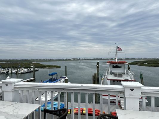 Wicked Tuna Grill, Sushi, Bar by null