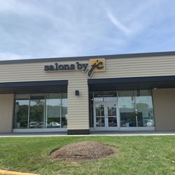 Salon 47 - Outside of building.  Salon 47 along with several other beauty businesses are located inside.  Pretty cool concept.