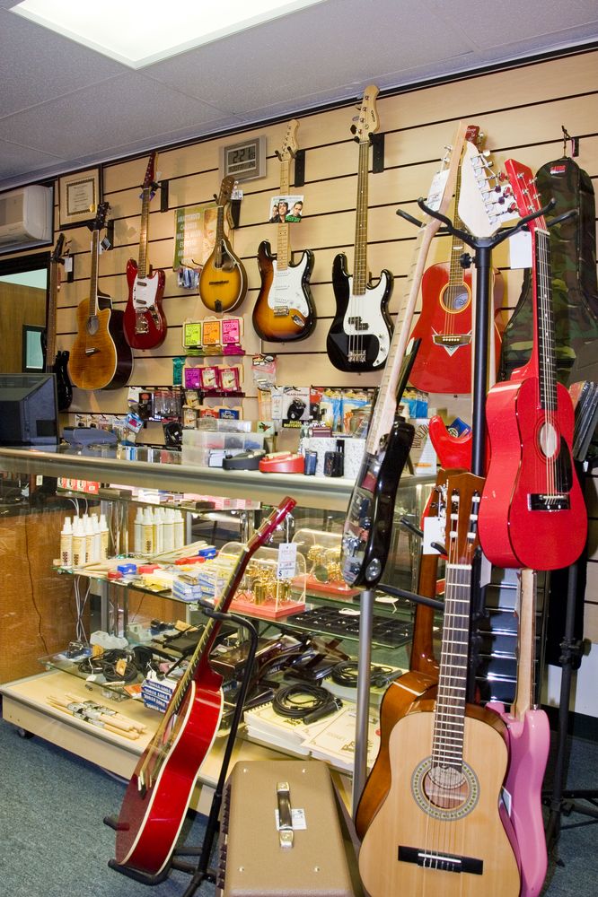 Newport Guitar & Music