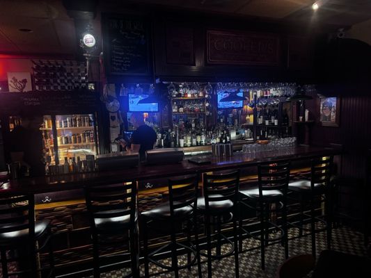 Cooper's on 5th by null