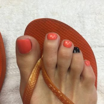 Av's Spa & Salon - Nail Salons Near Me - Aurora, Colorado