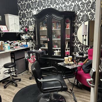 Angela Crawford - Studio Salons STUDIO 111 - Hair Stylists Near Me - Henderson, Nevada Angela Crawford - Studio Salons STUDIO 111 - Hair Stylists Near Me - Henderson, Nevada