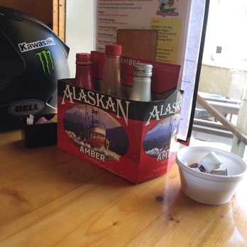 Burger Barn - condiment station on table - Burgers Near Me - Pollock Pines, California