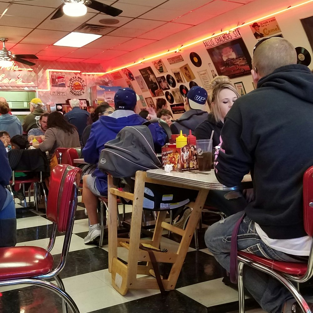 Charlie Parkers - Diners Near Me - Springfield, Illinois Charlie Parkers - Diners Near Me - Springfield, Illinois