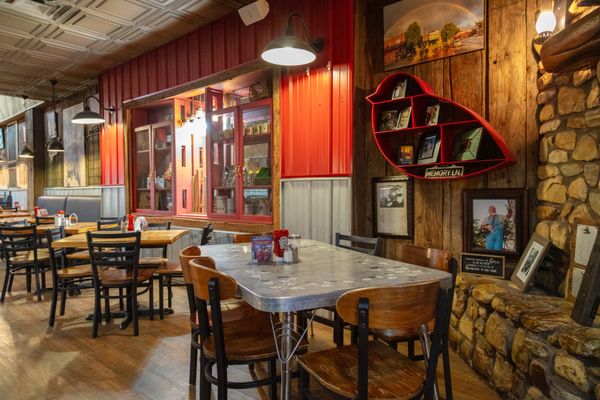 Mammy's Kitchen & Bar by null