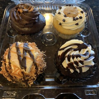 Molly's Cupcakes - Cupcakes Near Me - Chicago, Illinois Molly's Cupcakes - Cupcakes Near Me - Chicago, Illinois