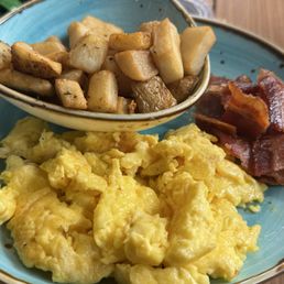Kids plate (tore the bacon up). Kids plate (tore the bacon up).