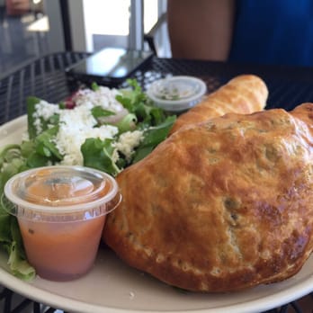 Milohas - Combo #1 comes with a house salad, 2 empanadas of choice, and a guava finger roll. Super delicious! - Bakeries Near Me - San Jose, California