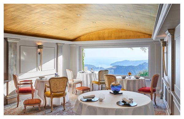 Hôtel Château de La Chèvre d’Or by null