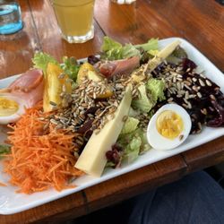 Dottenfelderhof - Hofsalat im Hofcafe