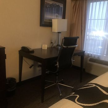 La Quinta by Wyndham Memphis Wolfchase - Desk - Hotels Near Me - Memphis, Tennessee La Quinta by Wyndham Memphis Wolfchase - Desk - Hotels Near Me - Memphis, Tennessee