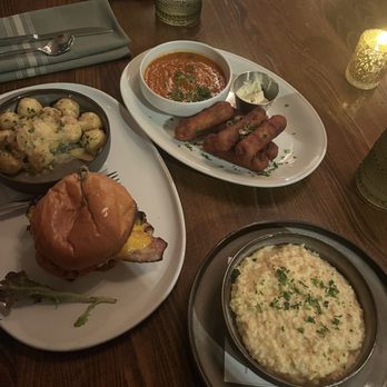 Ardsley Station - GRILLED CHICKEN MELT WHITE CHEDDAR GRITS GNOCCHETTI MAC & CHEESE - Wine Bars Near Me - Savannah, Georgia Ardsley Station - GRILLED CHICKEN MELT WHITE CHEDDAR GRITS GNOCCHETTI MAC & CHEESE - Wine Bars Near Me - Savannah, Georgia