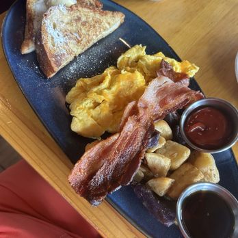 Creekside American Bistro - Creekside All American Breakfast Scrambled Eggs with Cheese - New American Near Me - Sedona, Arizona