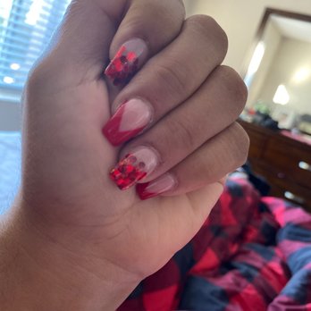 Star Nails & Spa - $70 for these short nails is a rip off - Nail Salons Near Me - Corona, California