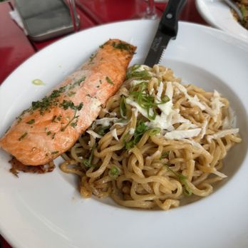 Water Tower Kitchen - Garlic Noodles with Salmon - New American Near Me - Campbell, California Water Tower Kitchen - Garlic Noodles with Salmon - New American Near Me - Campbell, California