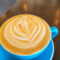 Mas y Menos - Latte con Oat milk