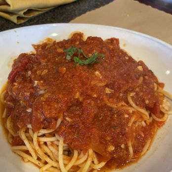 Mangia Mangia - Spaghetti Marinara - Italian Near Me - Huntington Beach, California Mangia Mangia - Spaghetti Marinara - Italian Near Me - Huntington Beach, California