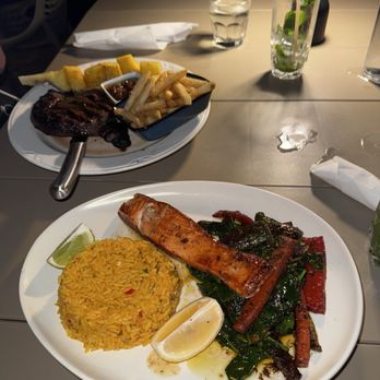 Circa 39 Hotel - This is steak and pineapple&fries  And rice with veggies and salmon! So goooood - Hotels Near Me - Miami Beach, Florida