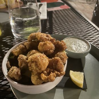 The Peach House - Gator tail - Mediterranean Near Me - Lakeland, Florida